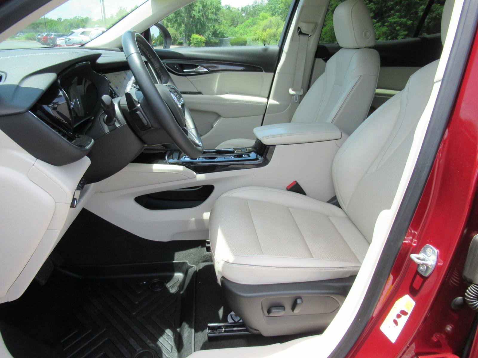Used 2022 Buick Envision Essence w/ Technology Package I FWD image 19