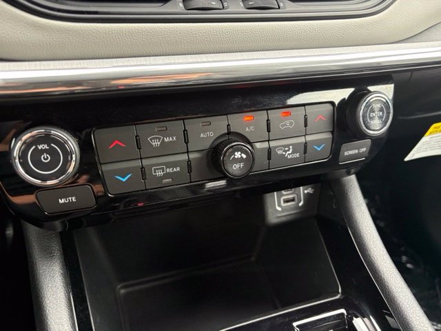 Used 2024 Jeep Compass Limited AWD/4WD image 30