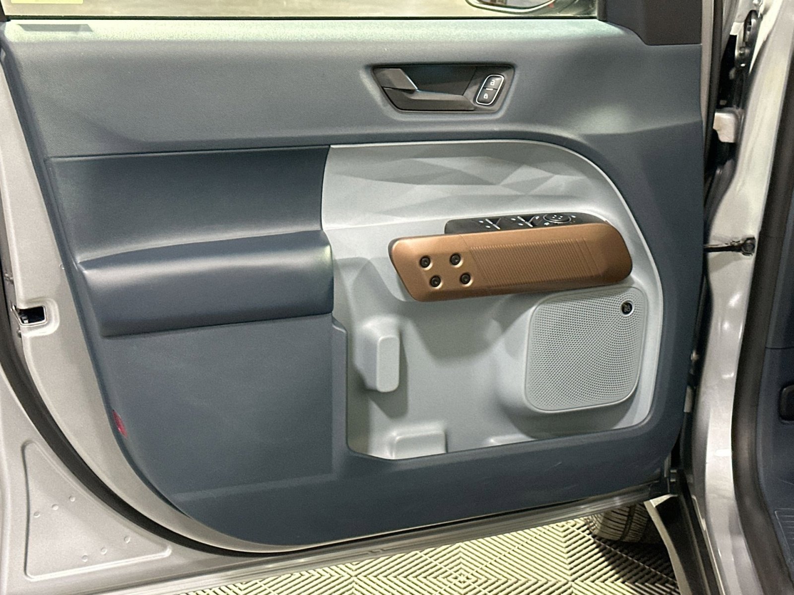 Used 2023 Ford Maverick Lariat w/ Lariat Luxury Package image 15