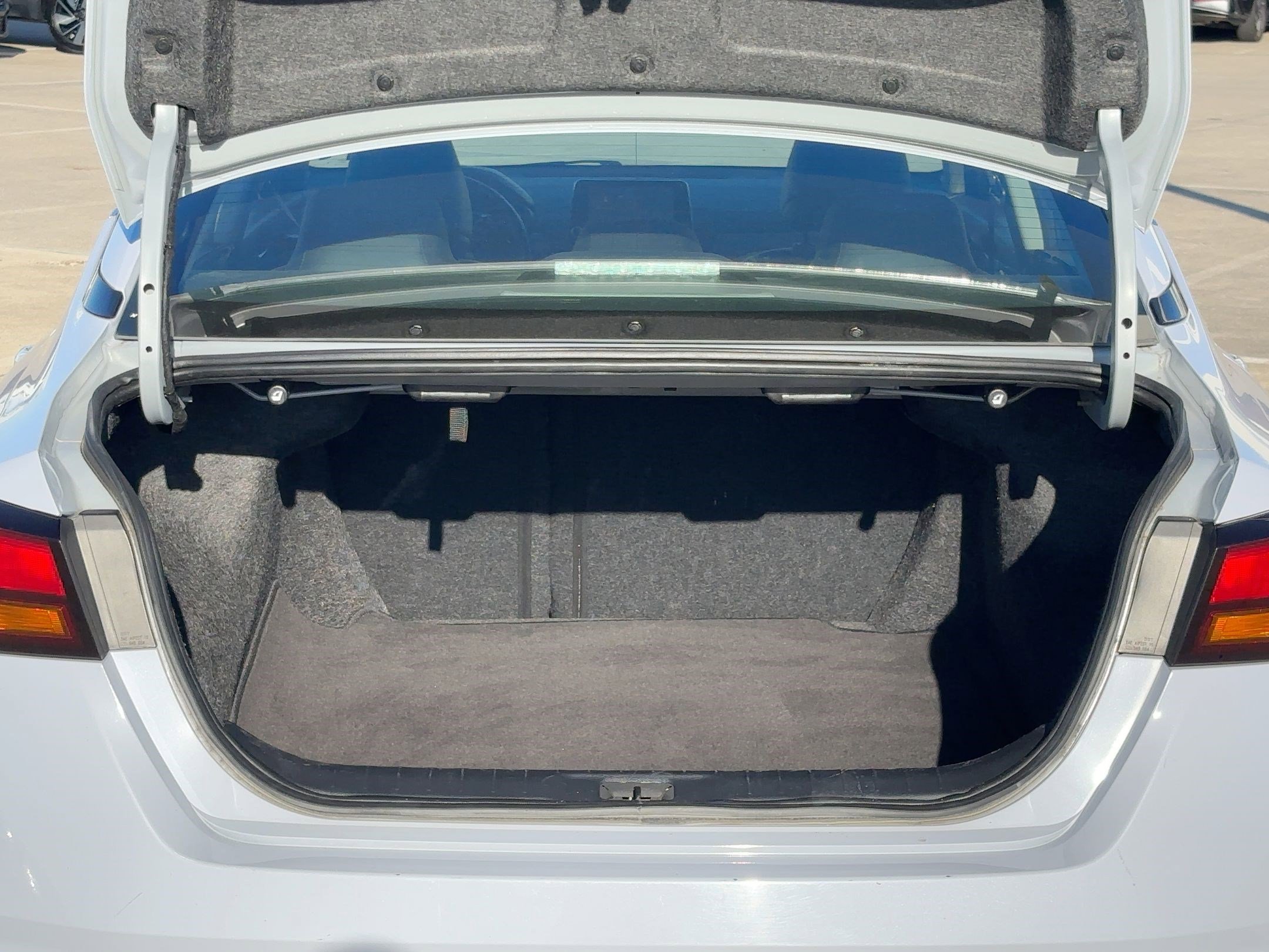 Used 2024 Nissan Altima 2.5 SR image 29