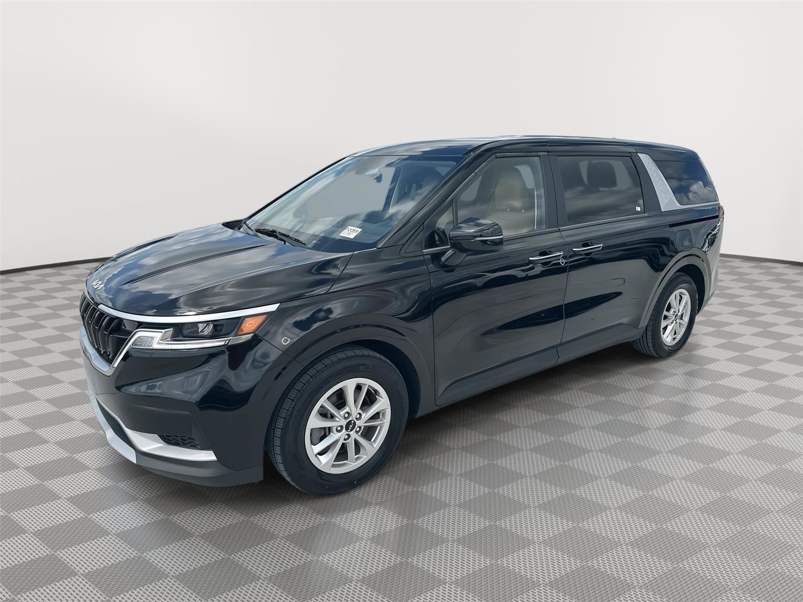 Used 2024 Kia Carnival LX