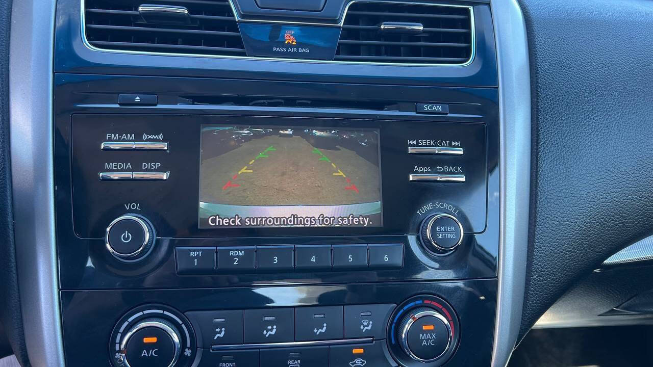 Used 2014 Nissan Altima 3.5 S FWD image 14