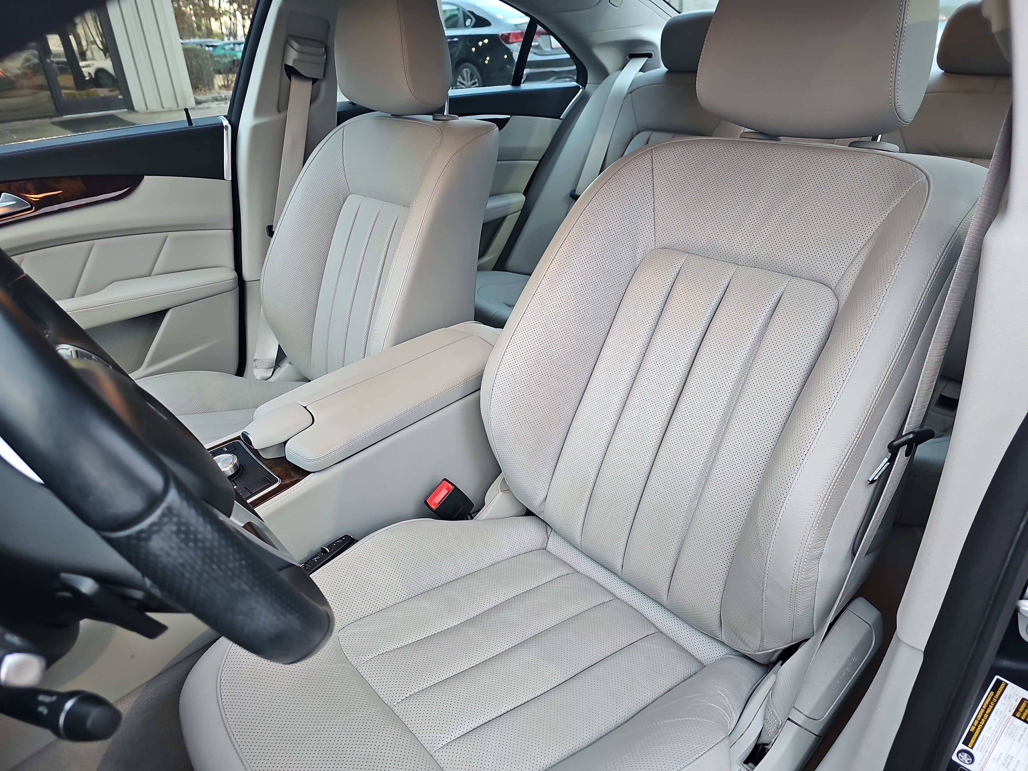 Used 2014 Mercedes-Benz CLS 550 4MATIC image 17