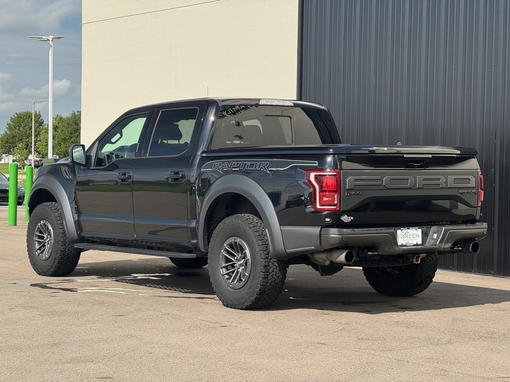 Used 2019 Ford F150 Raptor w/ Equipment Group 802A Luxury image 3