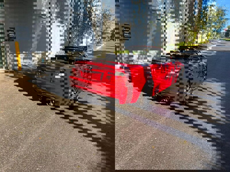 Used 2004 BMW M3 image 9