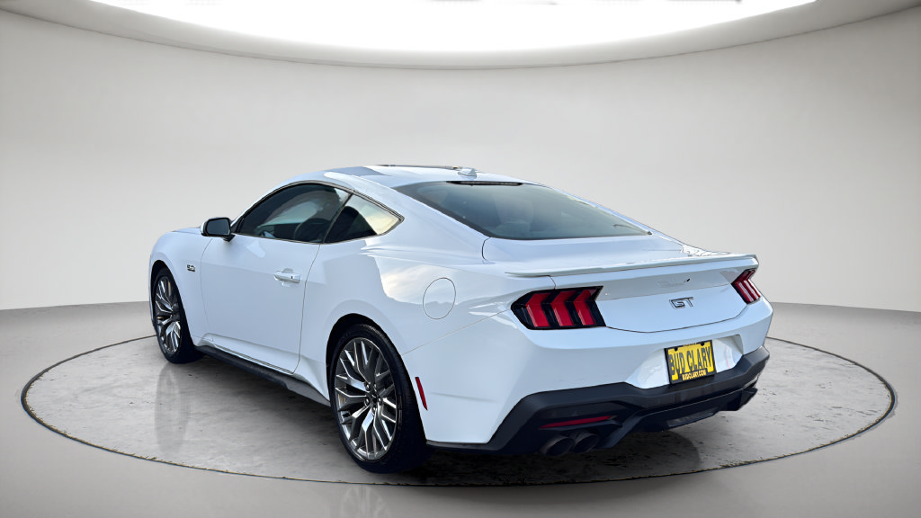 Used 2025 Ford Mustang GT Premium RWD image 8