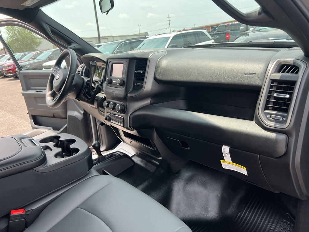 New 2024 RAM 3500 Tradesman w/ Chrome Appearance Group image 24