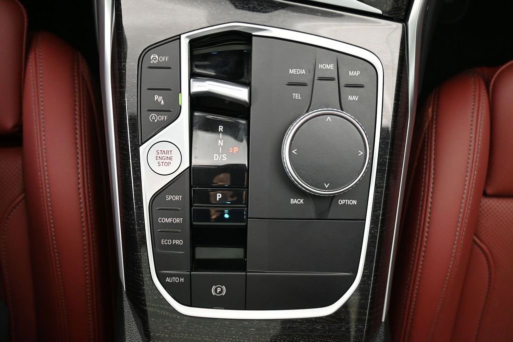 Used 2023 BMW 330i xDrive Sedan w/ Driving Assistance Package AWD/4WD image 19