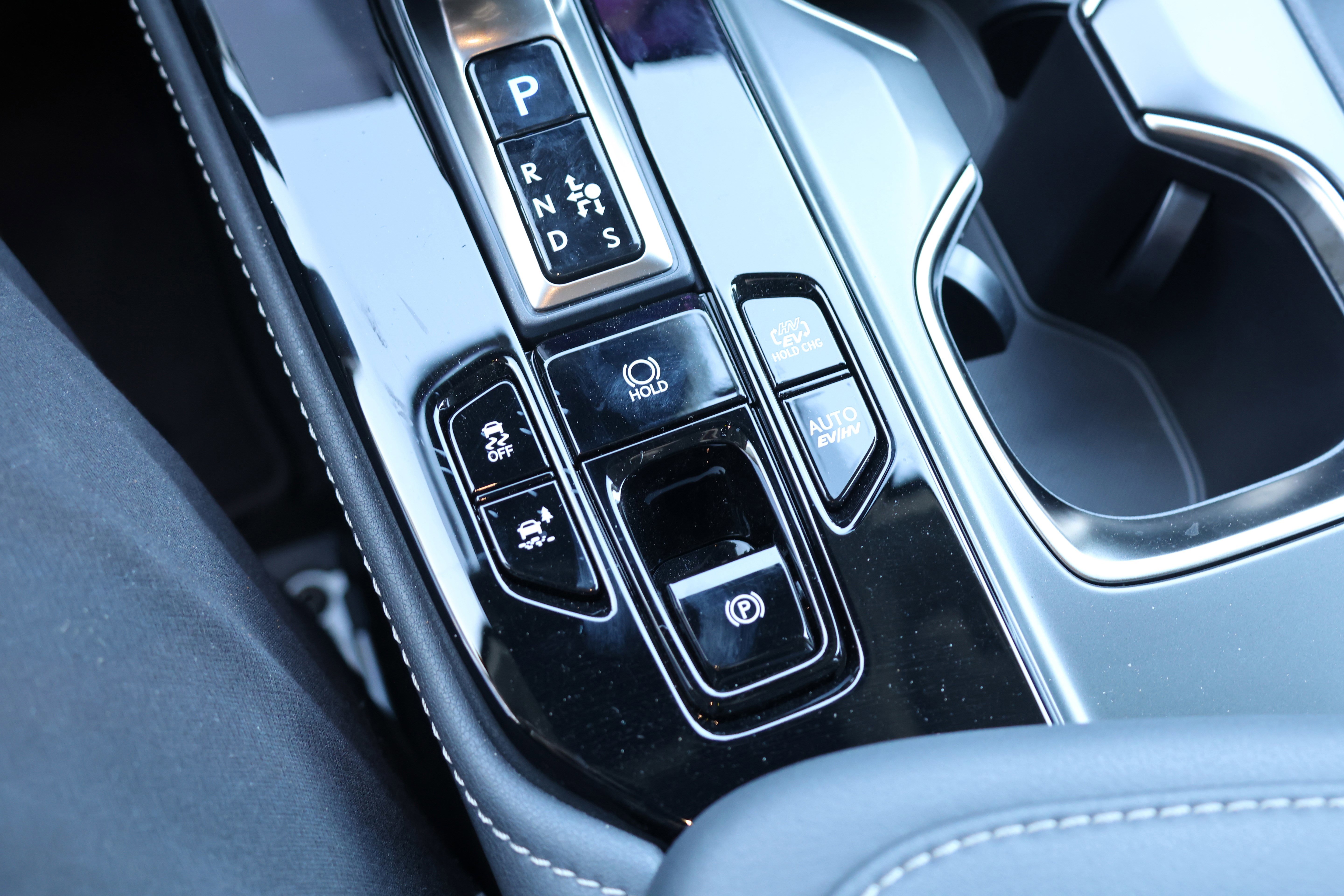 Certified 2025 Lexus NX 450h+ AWD w/ Luxury Package image 34