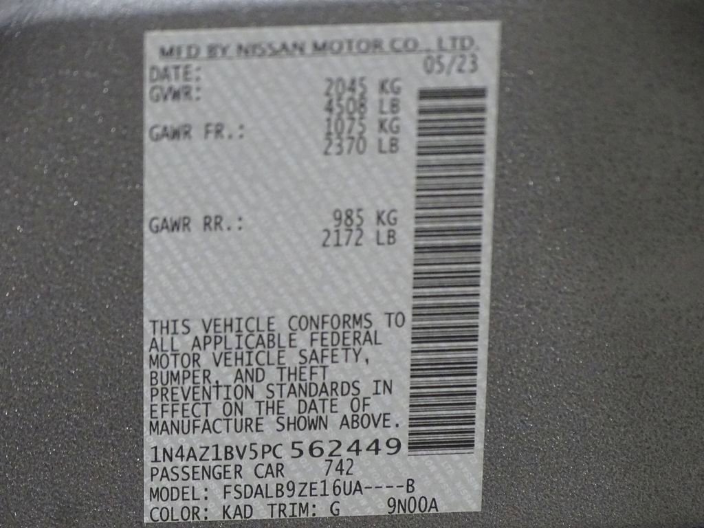 Used 2023 Nissan Leaf S image 14