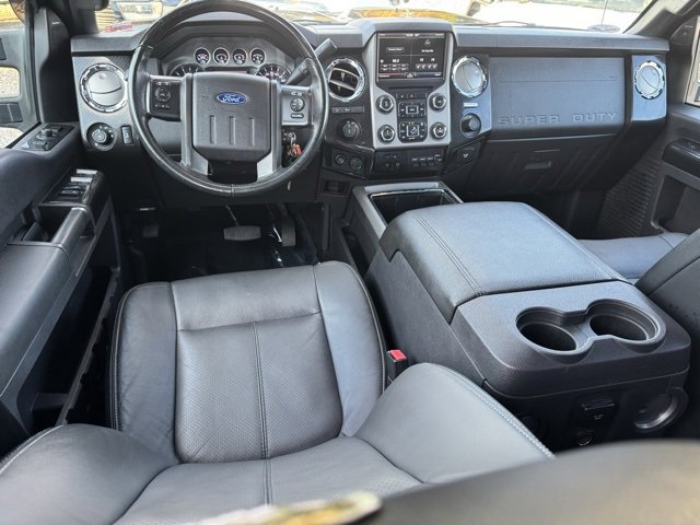 Used 2016 Ford F250 Lariat w/ Lariat Ultimate Package image 5