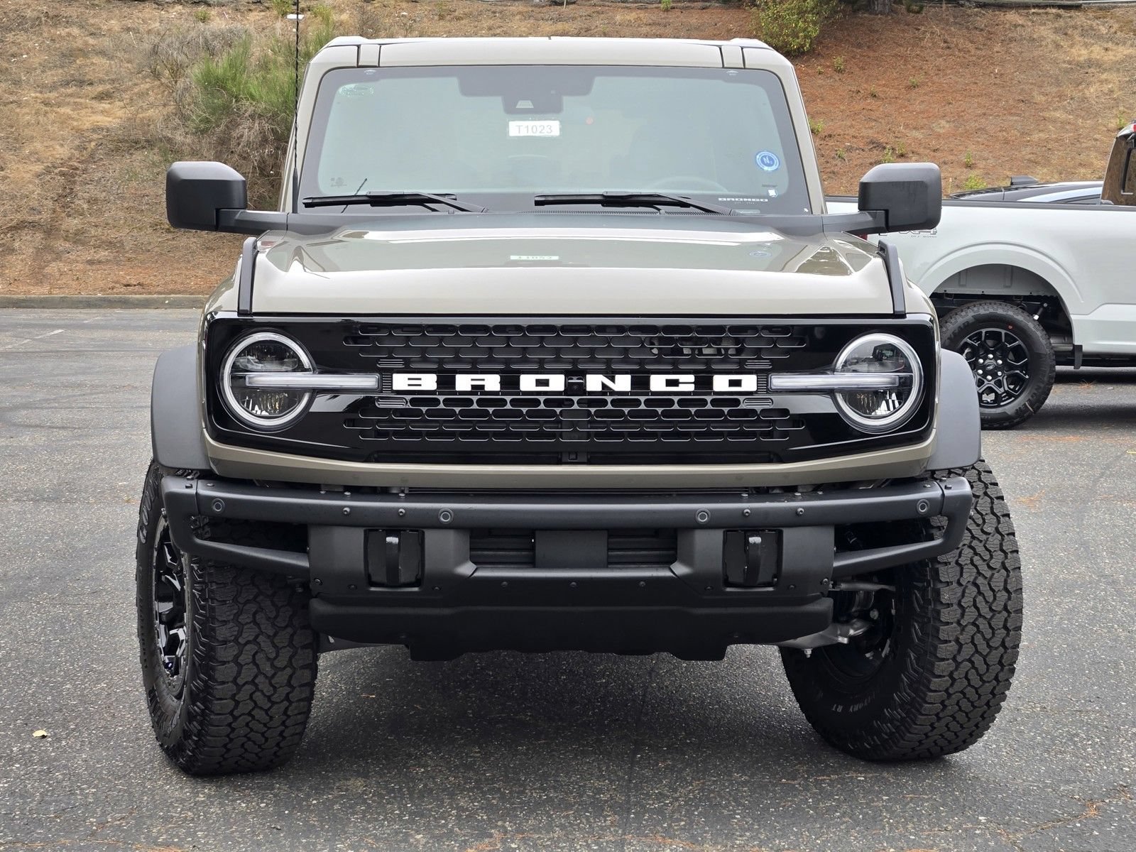 New 2026 Ford Bronco Badlands AWD/4WD image 3