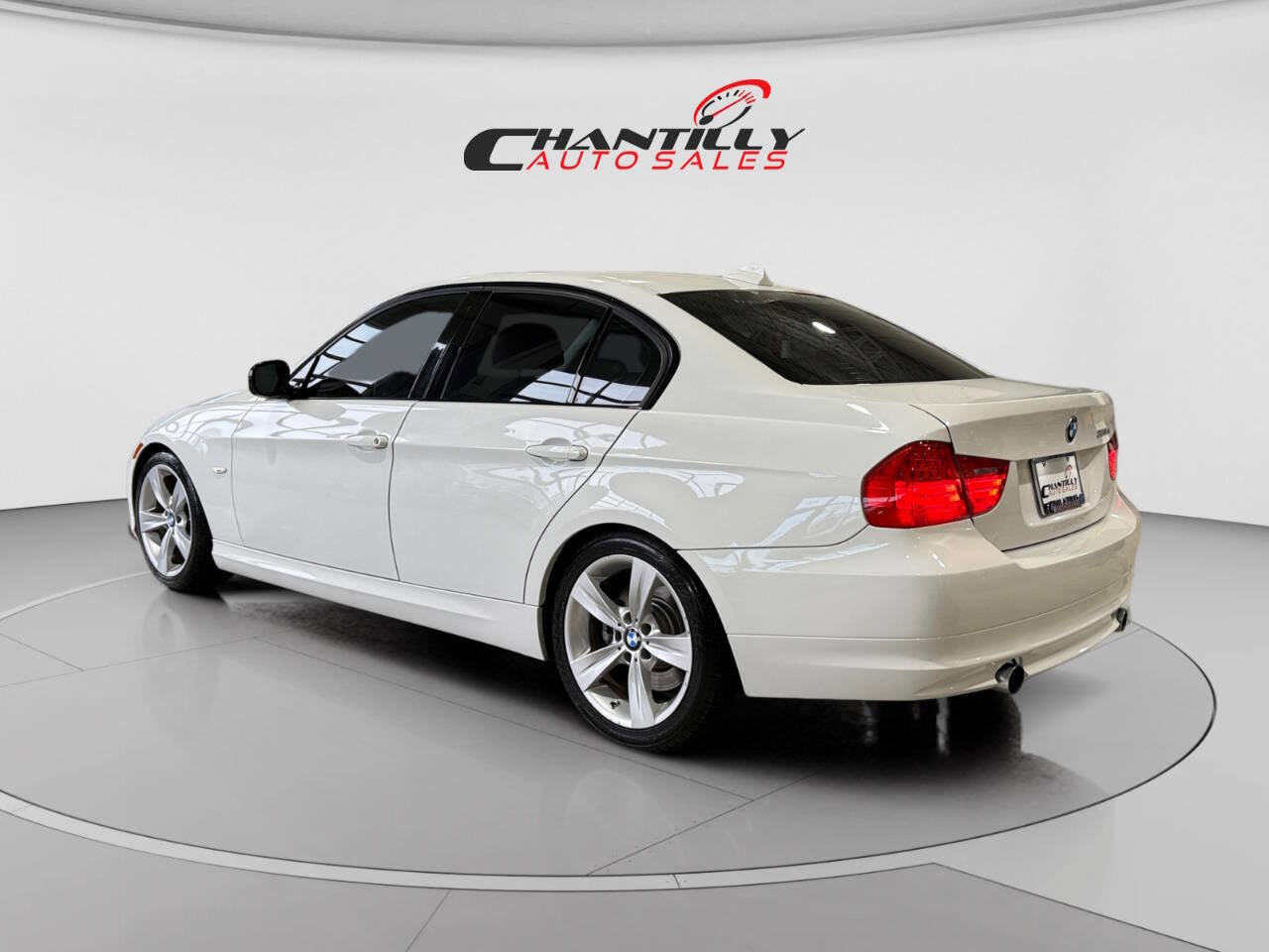 Used 2011 BMW 335i Sedan image 3