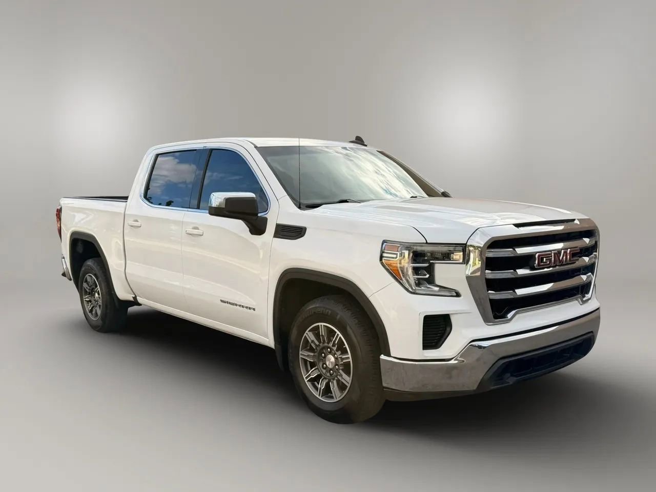 Used 2019 GMC Sierra 1500 SLE w/ SLE Value Package RWD image 2