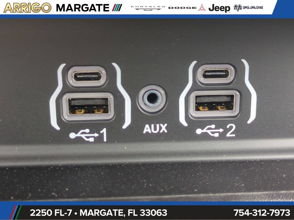 New 2026 RAM 3500 Laramie AWD/4WD image 23