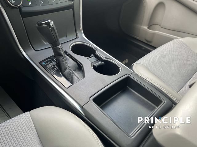 Used 2016 Toyota Camry SE FWD image 27