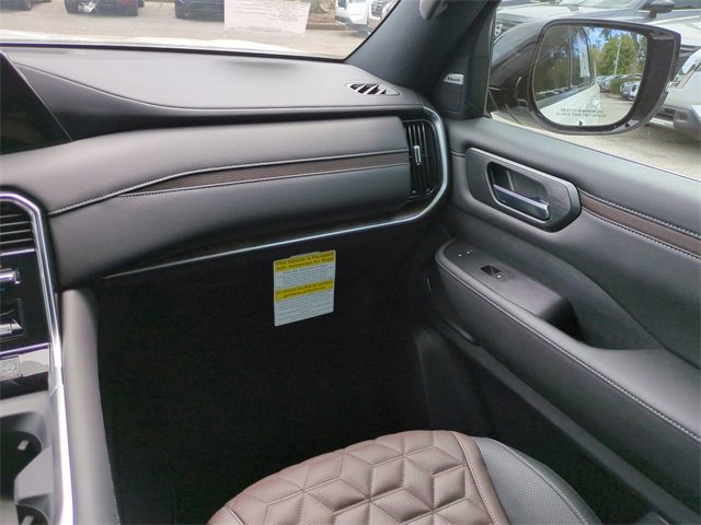 New 2026 Nissan Armada Platinum image 15