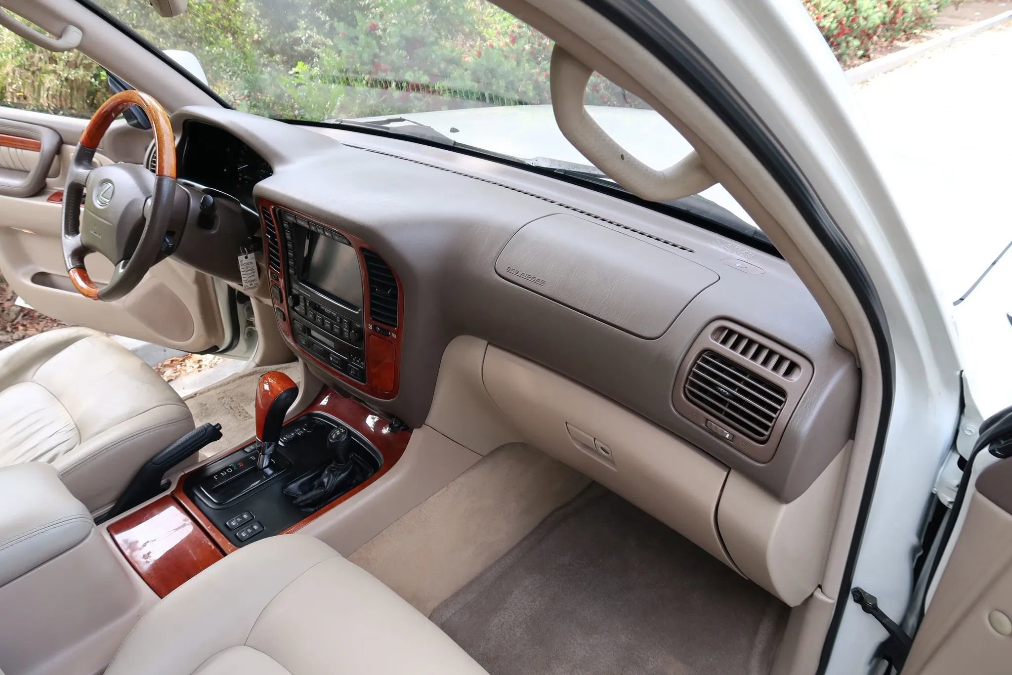 Used 2001 Lexus LX 470 4WD image 31