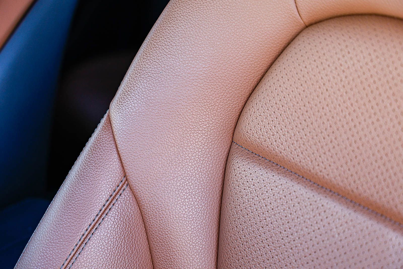 Used 2022 Mercedes-Benz GLC 300 4MATIC Coupe image 24