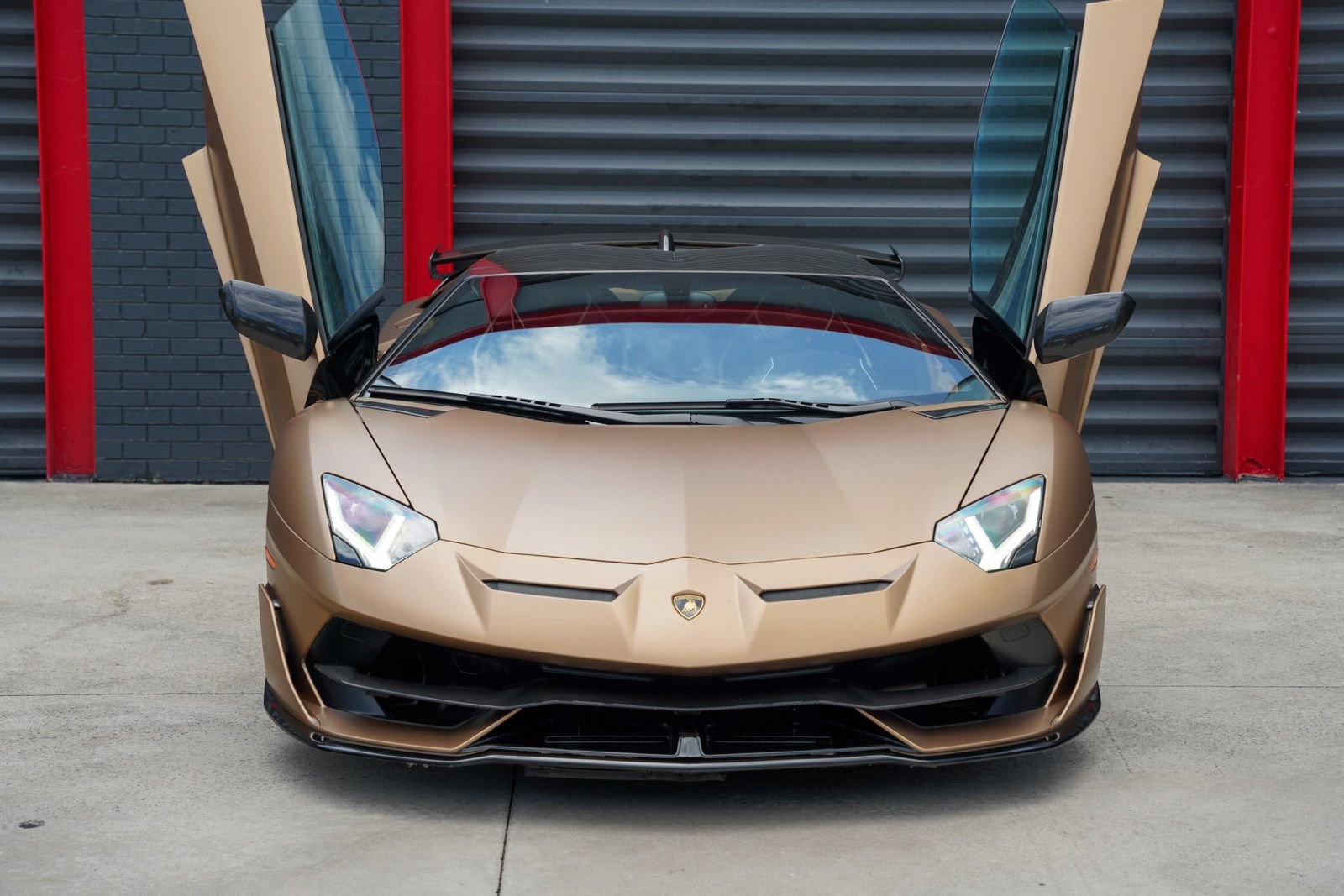 Used 2020 Lamborghini Aventador SVJ AWD/4WD image 35