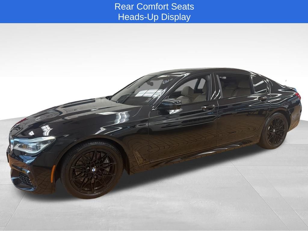 Used 2017 BMW 750i xDrive image 10