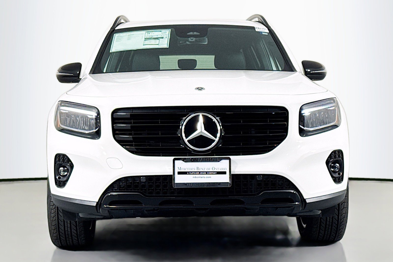 New 2026 Mercedes-Benz GLB 250 image 2