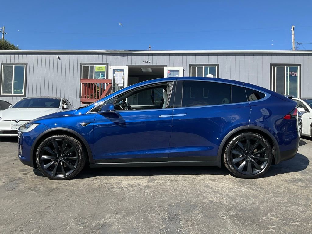 Used 2020 Tesla Model X Long Range image 5