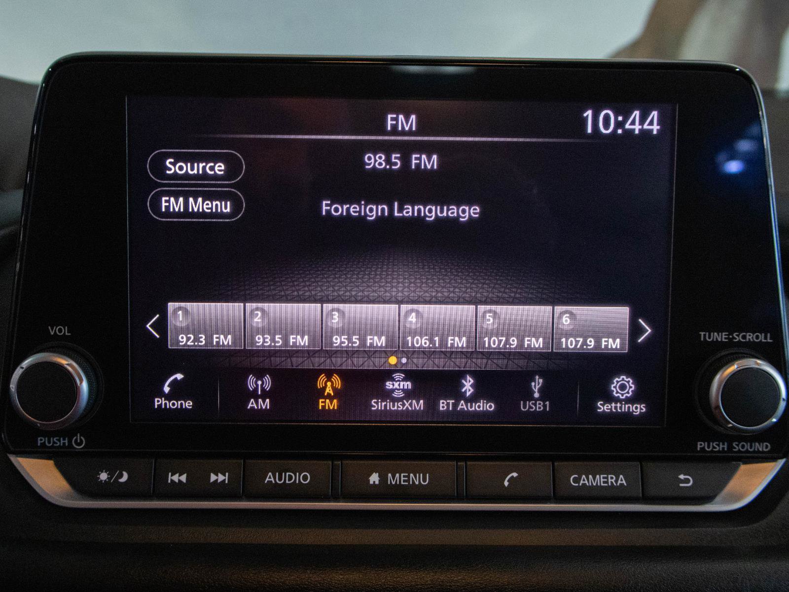 Used 2023 Nissan Rogue SV image 8