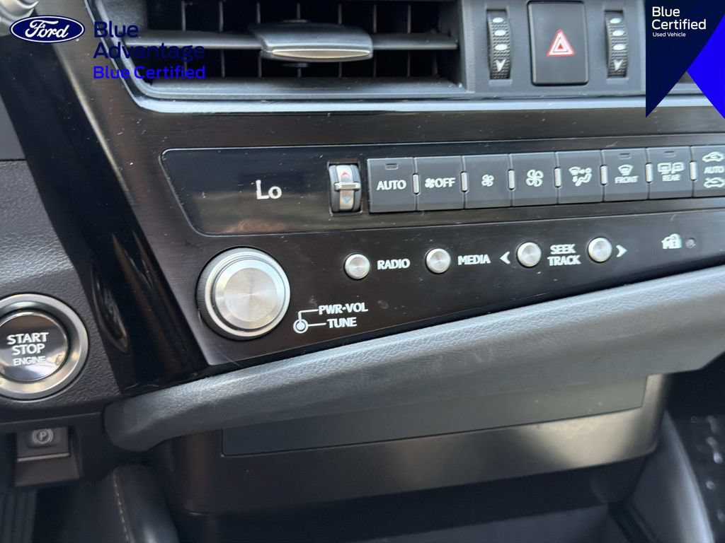 Used 2025 Lexus ES 350 w/ Accessory Package (Z1) FWD image 25