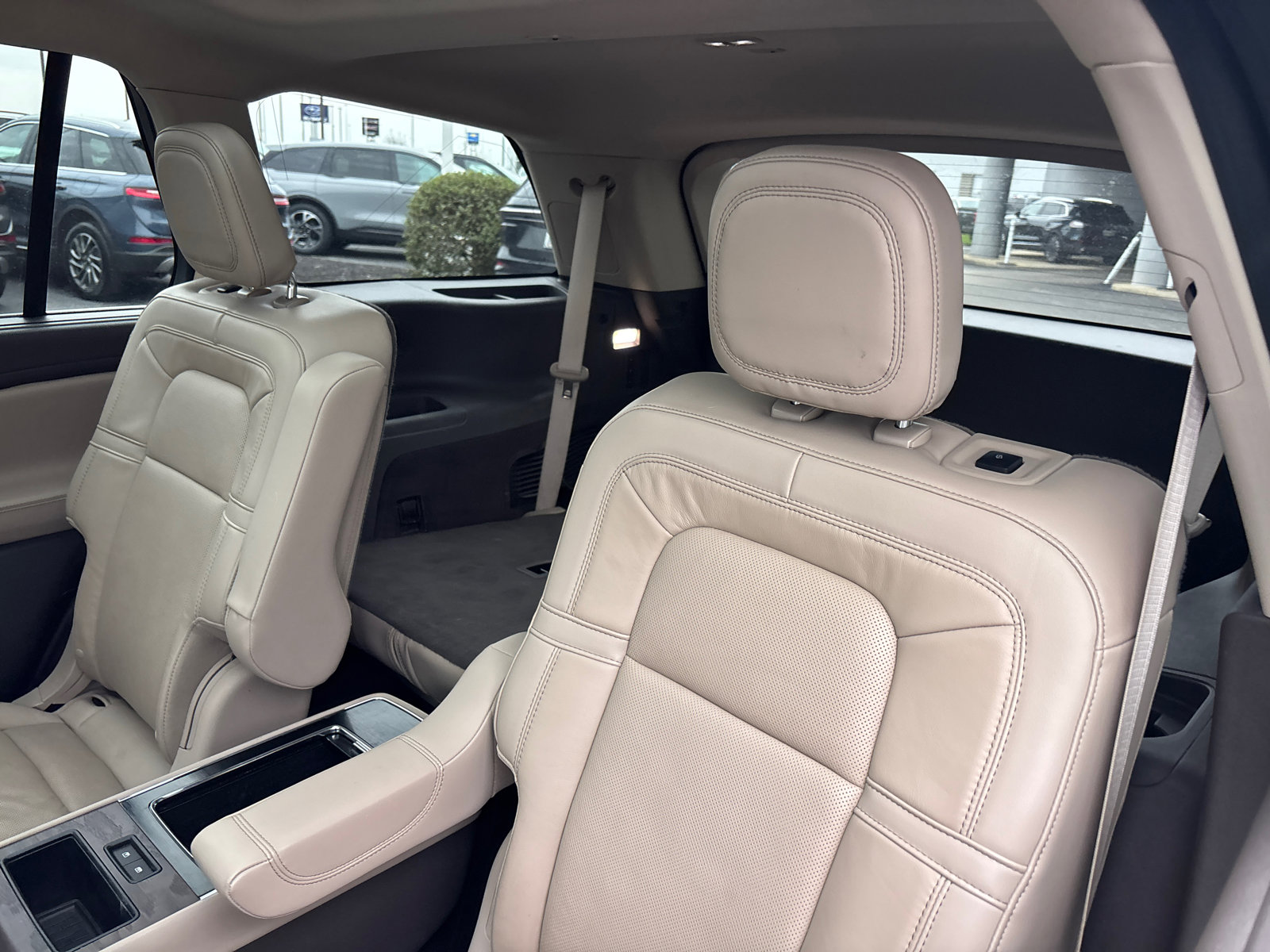 Certified 2023 Lincoln Aviator Reserve w/ Equipment Group 201A image 26