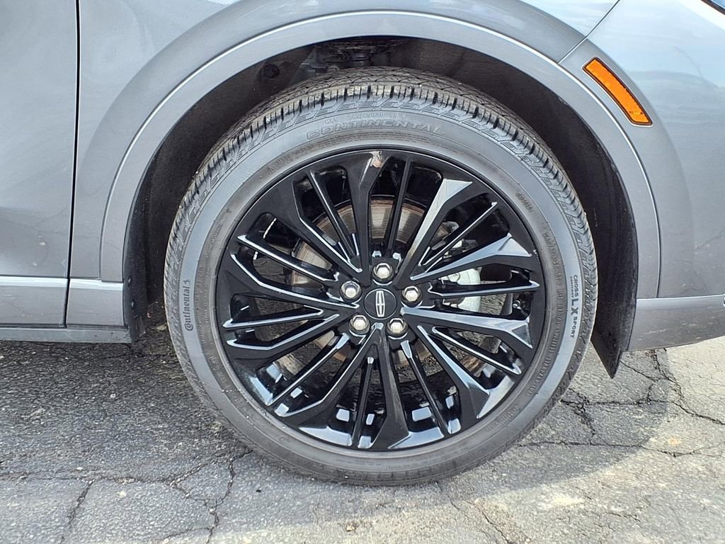 Used 2024 Lincoln Corsair Premiere w/ Equipment Group 101A image 9