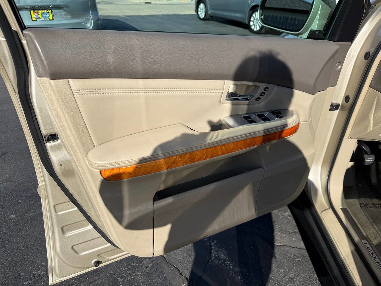 Used 2005 Lexus RX 330 AWD image 37