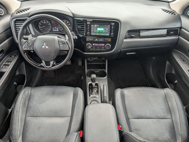 Used 2016 Mitsubishi Outlander GT image 26