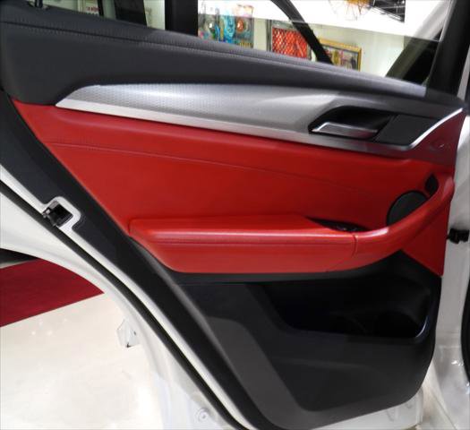 Used 2019 BMW X4 M40i image 19