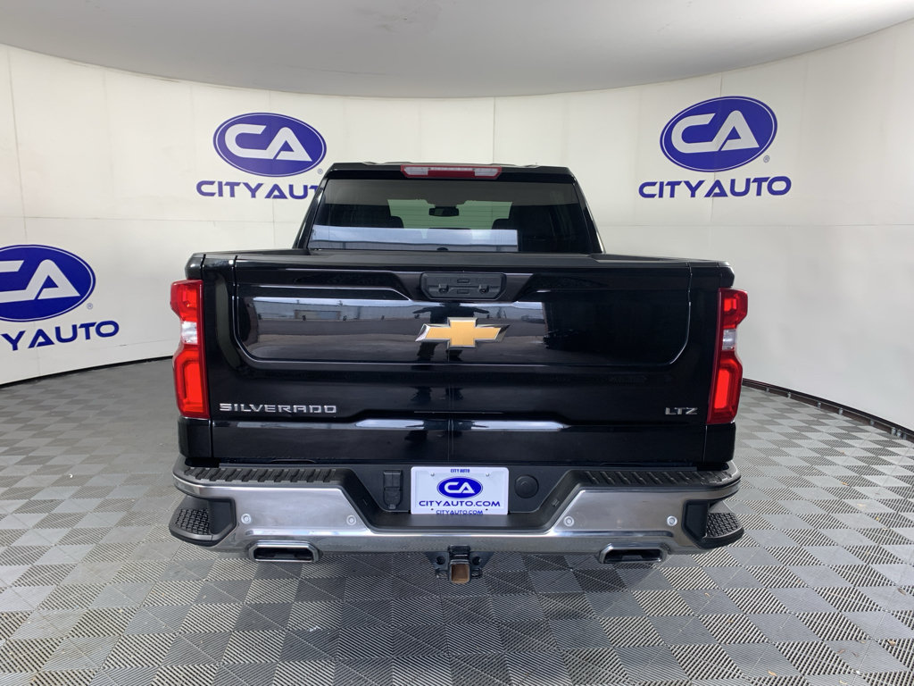 Used 2024 Chevrolet Silverado 1500 LTZ AWD/4WD image 4