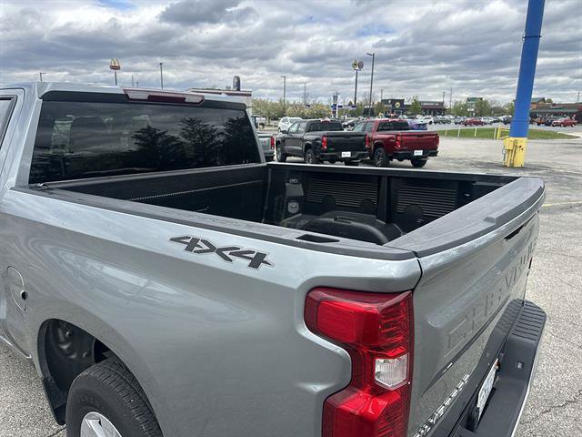 Certified 2025 Chevrolet Silverado 1500 LT AWD/4WD image 40