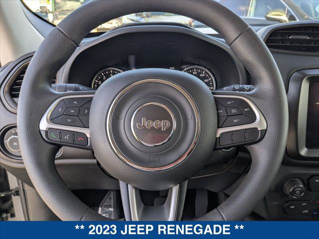 Used 2023 Jeep Renegade Latitude AWD/4WD image 13