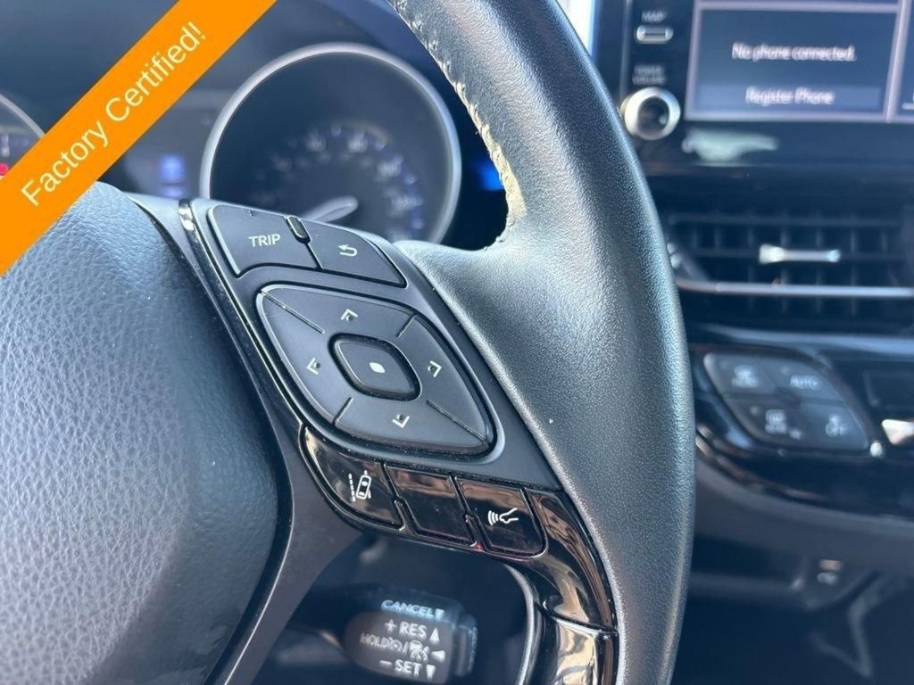 Used 2020 Toyota C-HR XLE image 17