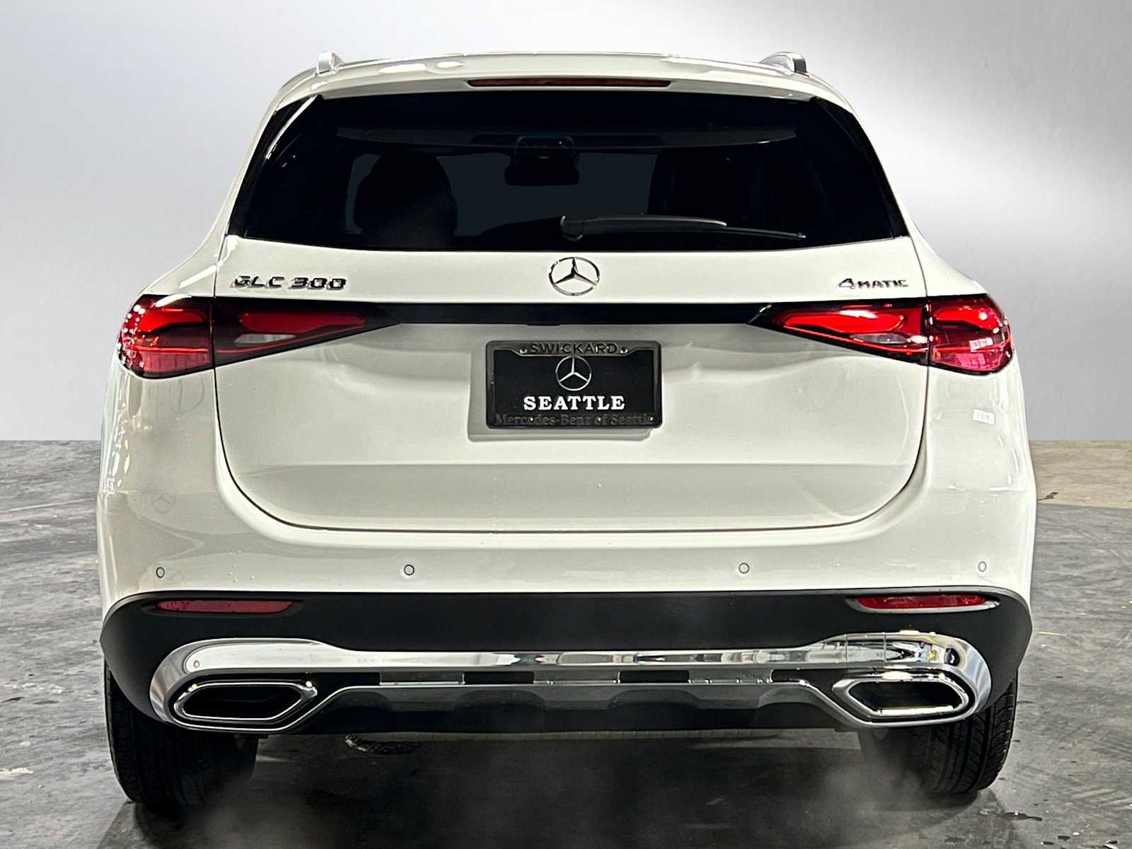Certified 2025 Mercedes-Benz GLC 300 4MATIC image 5