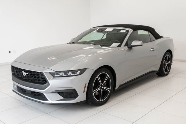 Used 2024 Ford Mustang Premium image 8