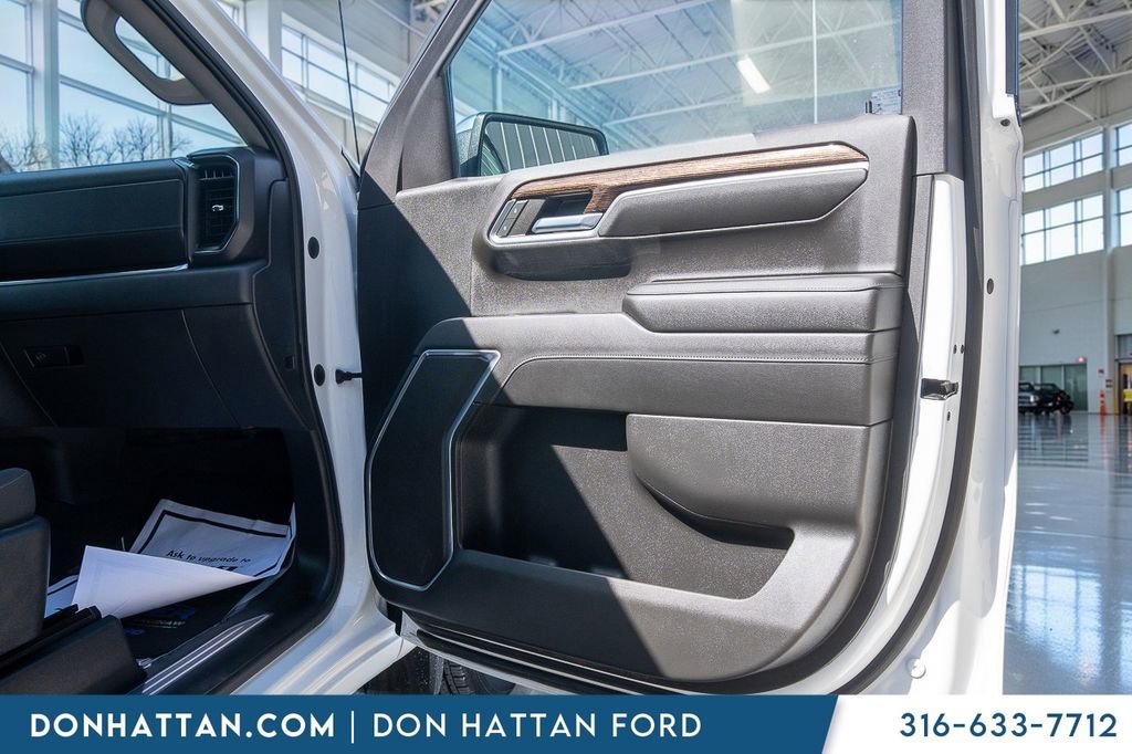 Used 2022 GMC Sierra 1500 SLE image 21