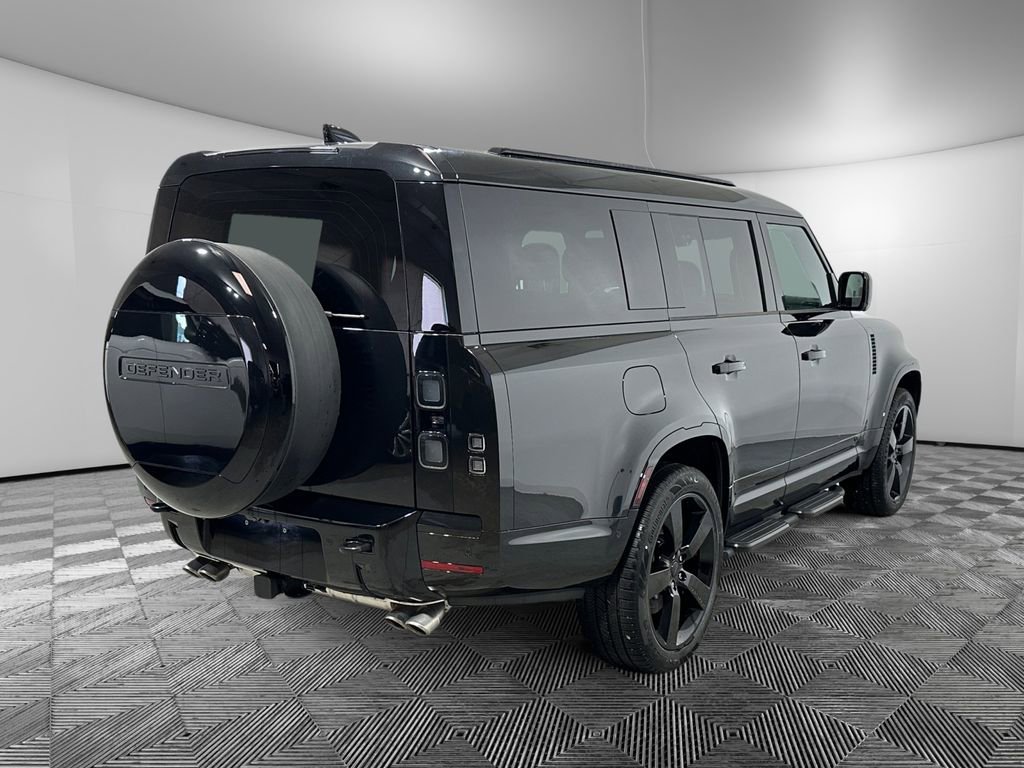 New 2026 Land Rover Defender 130 V8 image 5