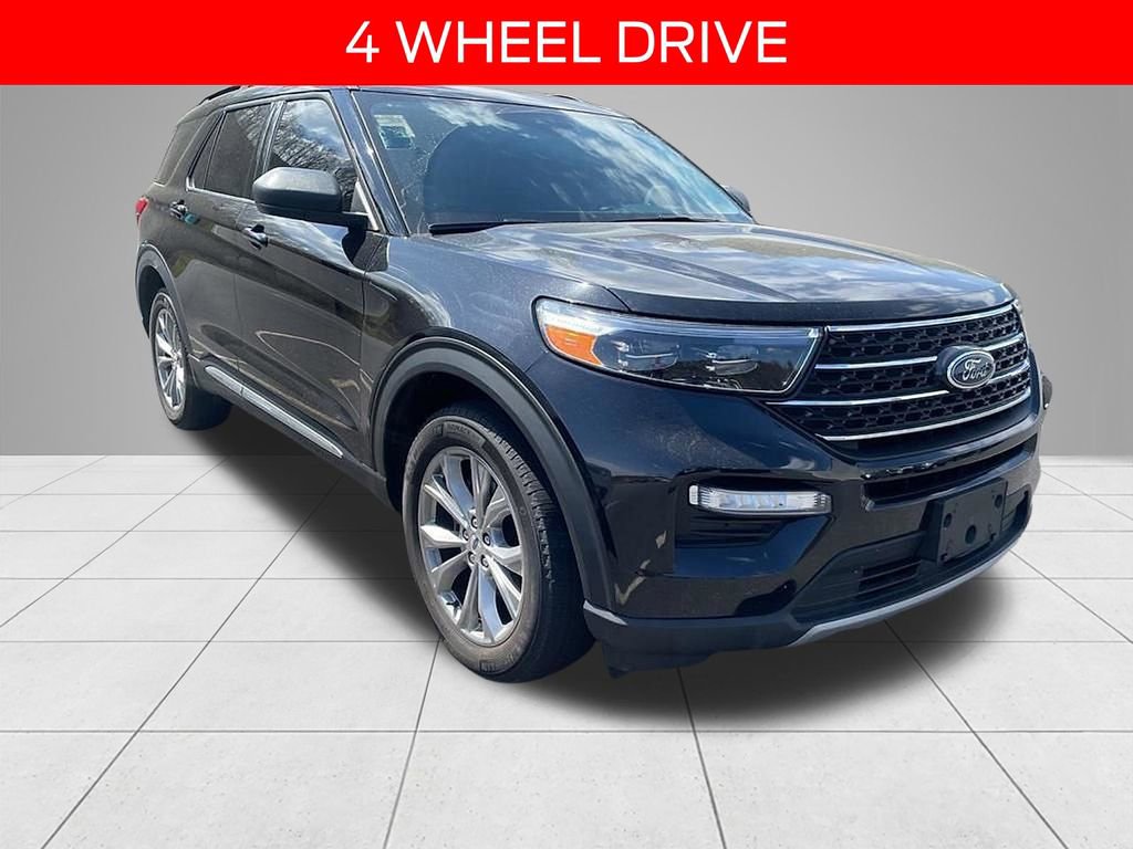 Used 2023 Ford Explorer XLT w/ Equipment Group 202A image 3