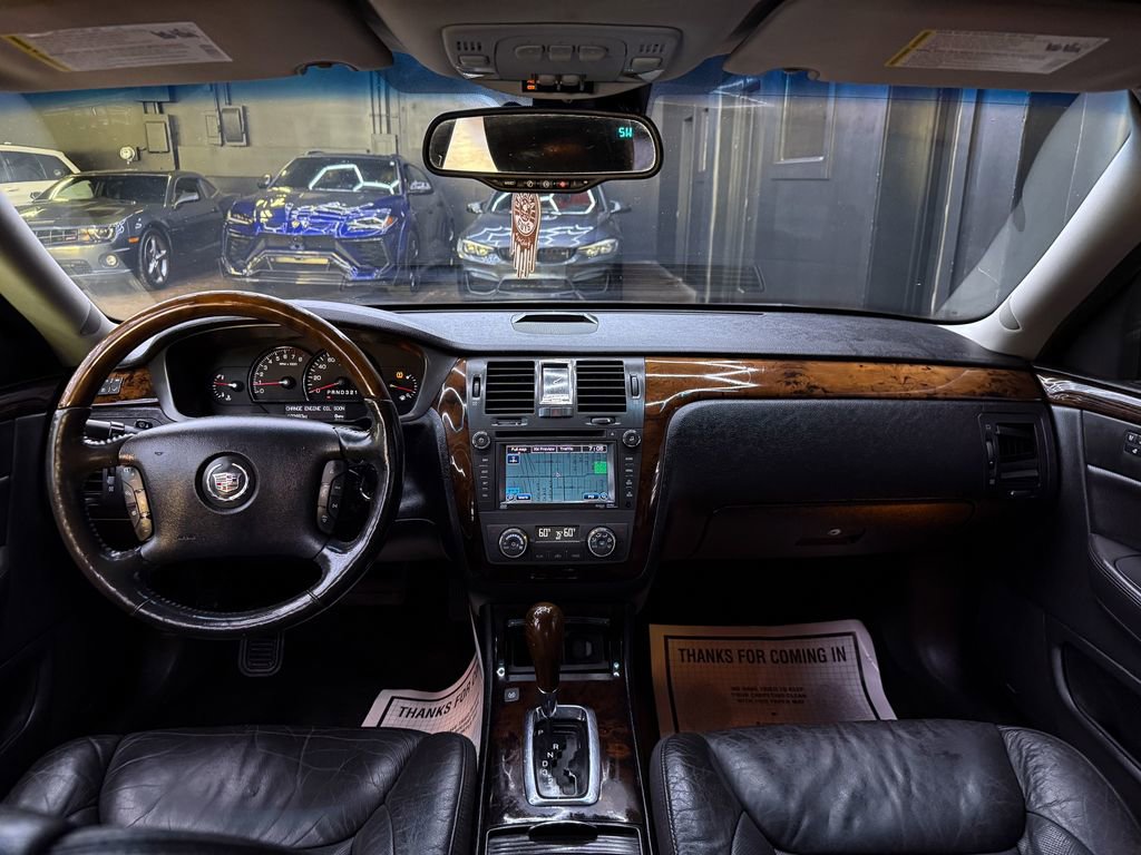 Used 2010 Cadillac DTS Premium FWD image 18