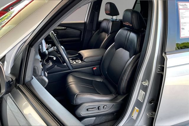 Used 2025 Honda Pilot TrailSport image 18