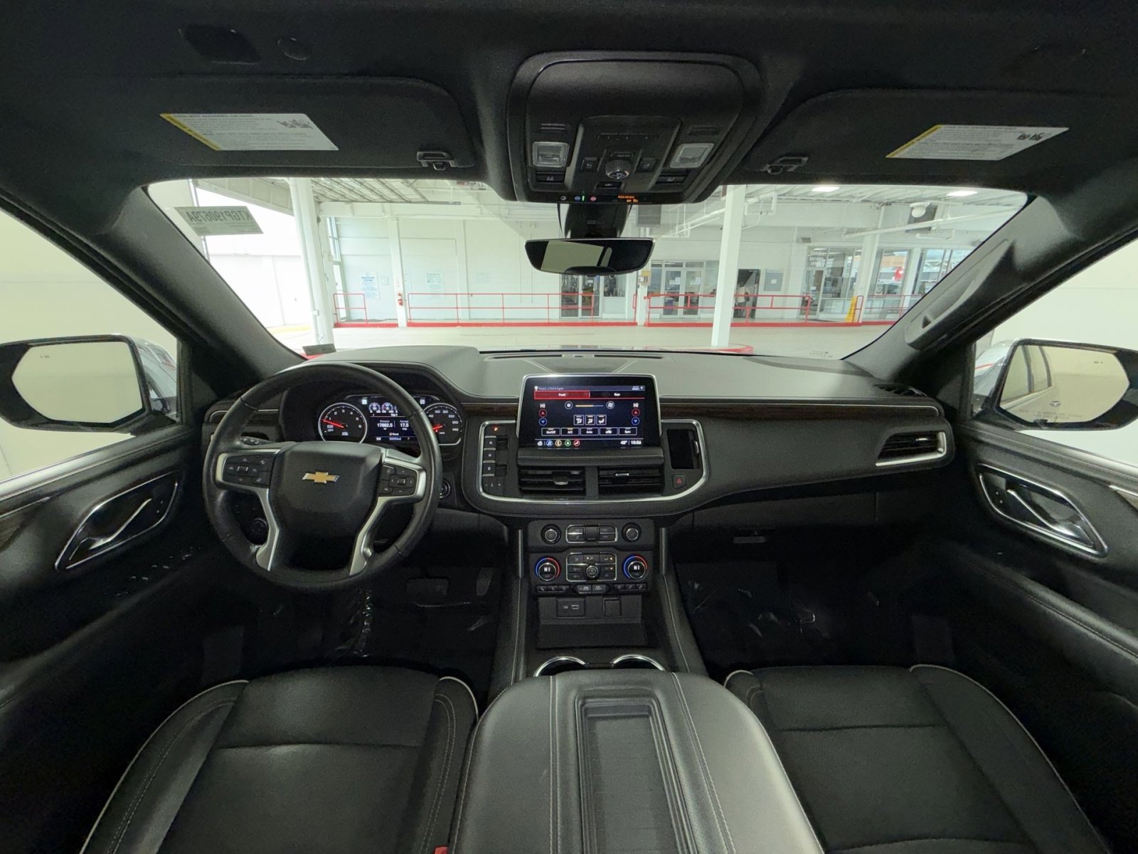 Used 2021 Chevrolet Suburban Premier image 23