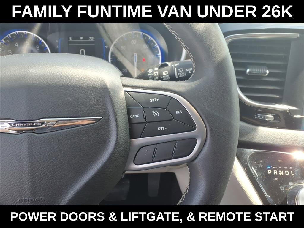 Used 2023 Chrysler Voyager LX image 21