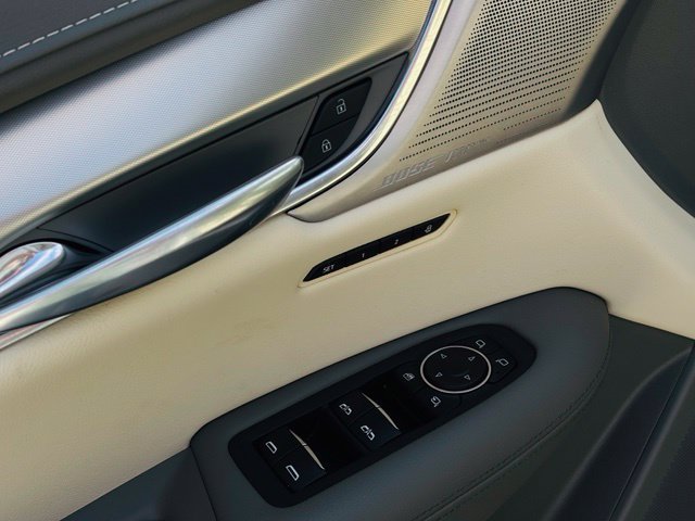 Used 2020 Cadillac XT5 Premium Luxury FWD image 33