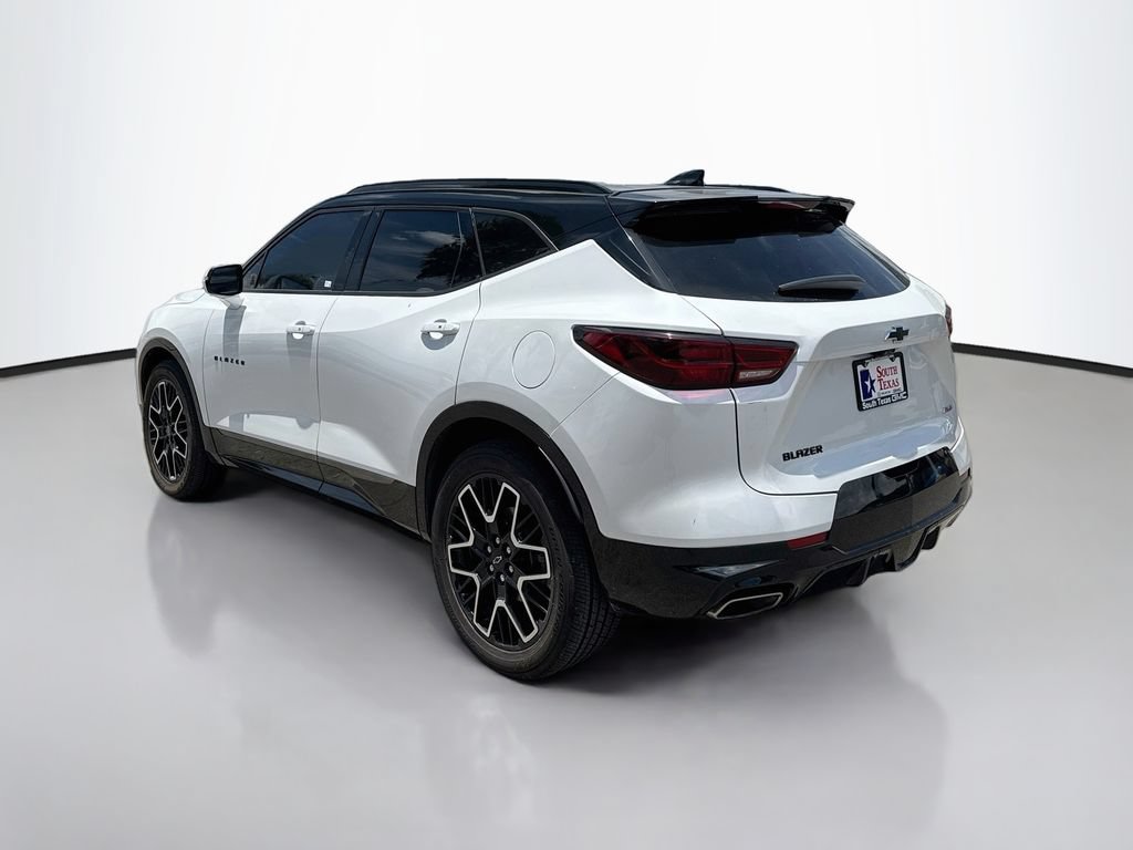 Used 2023 Chevrolet Blazer RS w/ Driver Confidence II Package FWD image 5