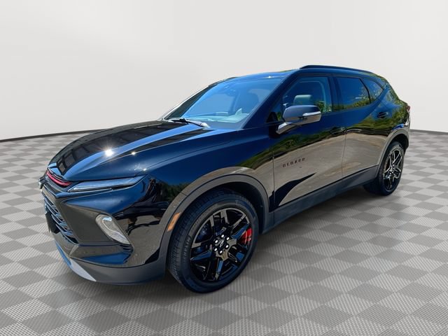 Used 2023 Chevrolet Blazer LT AWD/4WD image 1